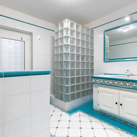 Hostdomus - Royal Pinamare Daire *