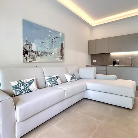 Hostdomus - Royal Pinamare Daire *