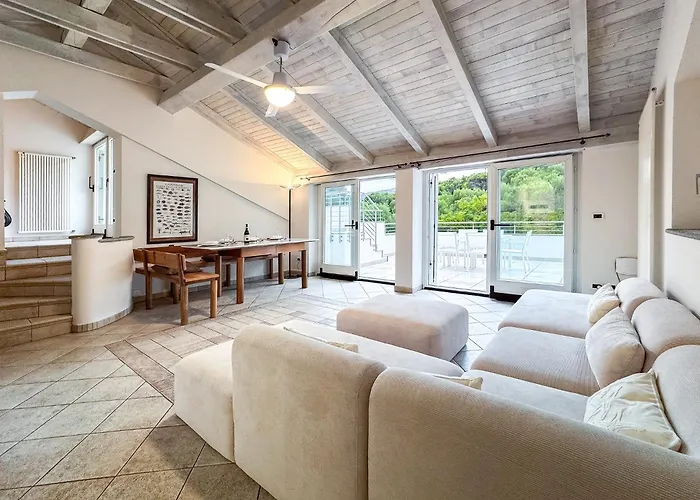 公寓 Hostdomus - Royal Pinamare