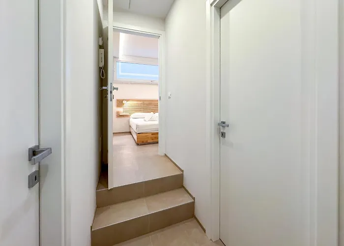 Hostdomus - Royal Pinamare * Marina dʼAndora