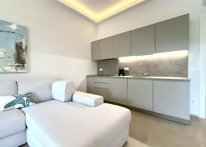 Hostdomus - Royal Pinamare شقة